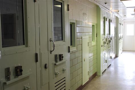 Most Inmates With Mental Illness Still Wait For Decent Care Health