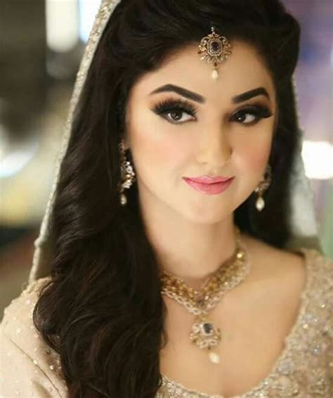 Beautiful Pakistani Bridal Hairstyles