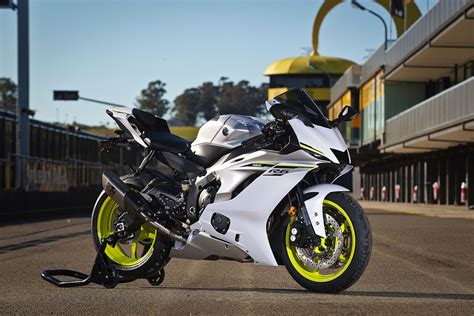 Yamaha r1 motorcycles for sale in sri lanka. Review: 2017 Yamaha YZF-R6 - CycleOnline.com.au