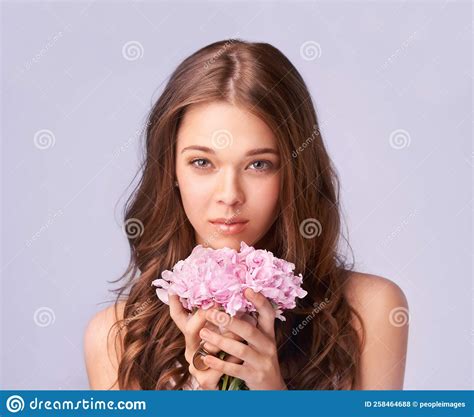 Gorgeous Natural Beauty Beautiful Young Woman Holding A Bunch Of Pink