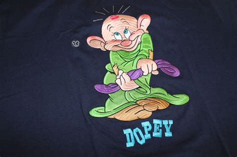 Vintage Disney Snow White Dopey T Shirt Embroidered Character Size L