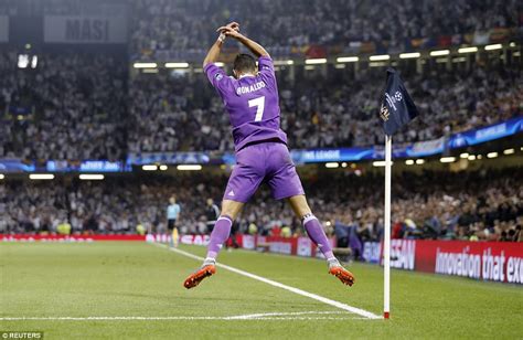 Jumping celebration cristiano ronaldo real madrid 2014. Real Madrid news: Cristiano Ronaldo secures La Duodecima ...