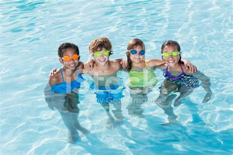 Grup Çocuk Yüzme Havuzu Stok Fotoğraf Freeimages