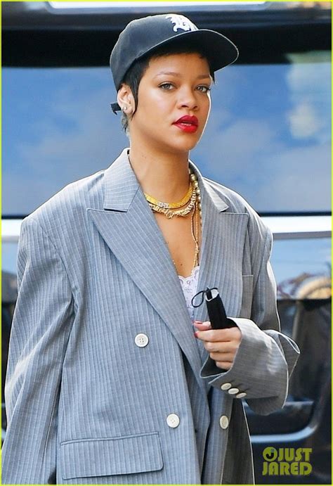 Full Sized Photo Of Rihanna Shows Off Her Long Legs While Out In Nyc 04