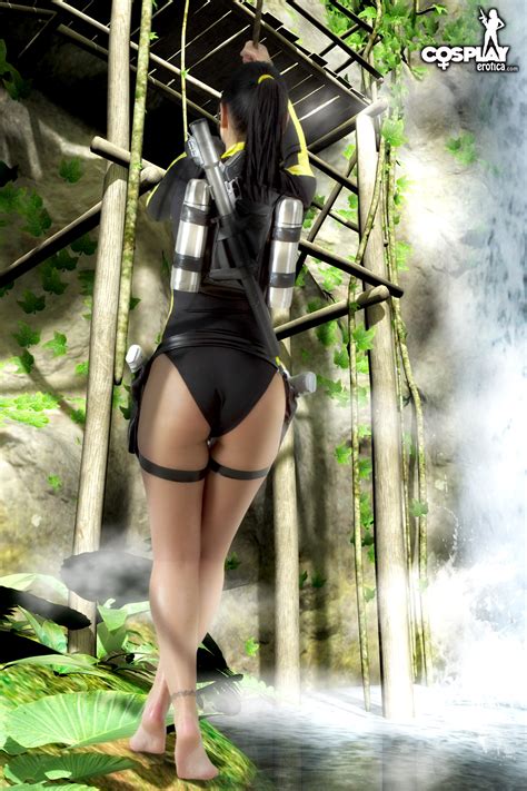 CosplayErotica Lara Croft Tomb Raider Underworld Nude Cosplay