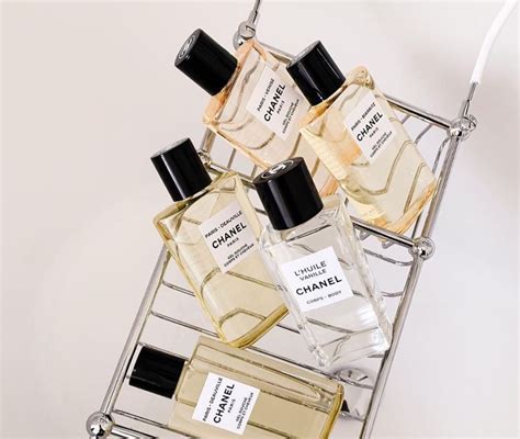 Classic Fragrances That Will Always Smell Amazing