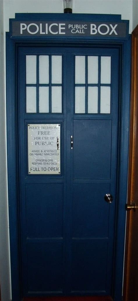 Tardis door—only way to welcome. Doctor Who TARDIS door! I want to paint atleast one door ...