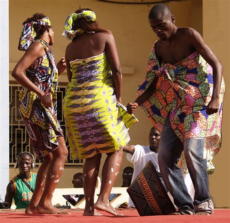 P4012773 Traditional Dress Congo Brazzaville Tjhaslam Flickr