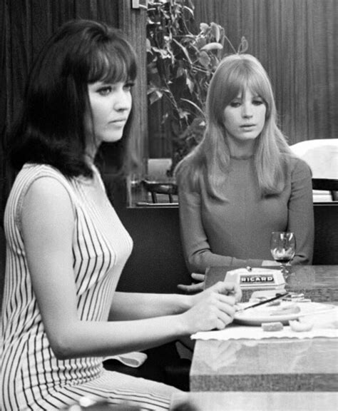 Anna Karina And Marianne Faithfull During The Filming Of Made In USA Directed By Jean Luc