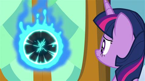 Image Twilight Notices A Magic Portal Opening S8e2png My Little