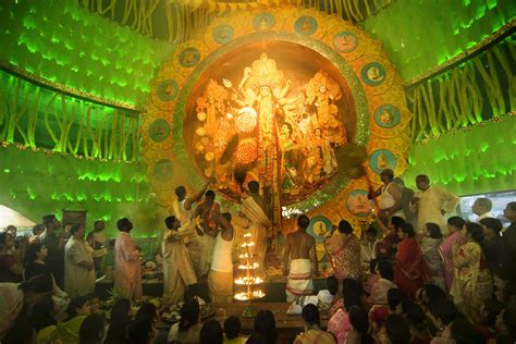 11 Convenient Hotels For Durga Puja In Kolkata