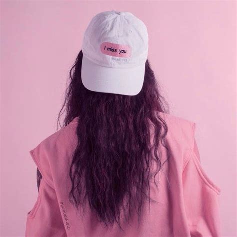 Fashion Girl Icon Pale Pastel Aesthetic Girl Wear Pink