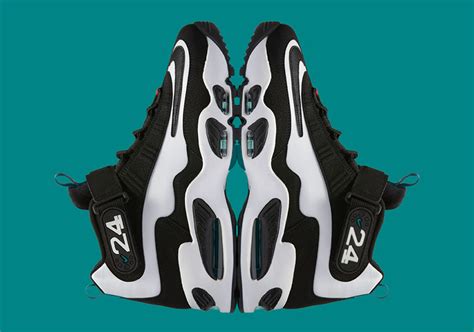 The model was ken griffey jr.'s first signature sneaker with nike. Nike Air Griffey Max 1 Freshwater 354912-105 | SneakerNews.com