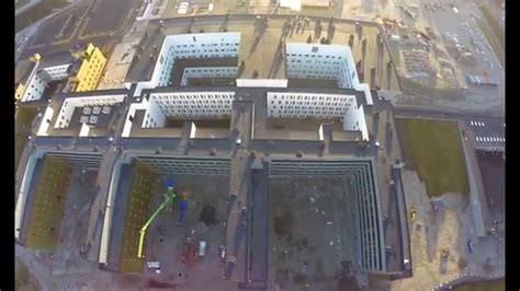 Få år etter at det nye sykehuset østfold åpnet, havner tusenvis av pasienter på gangen, og en midlertidig sengepost er åpnet på det gamle sykehuset i moss. Sykehuset Østfold Kalnes 1 - YouTube