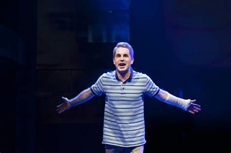 Dear evan hansen reflects how such platforms have become both a way of advocating for good and inspiring collective engagement, but it also suggests that viral movements may be mere mirages, and. OFF-BROADWAY: Dear Evan Hansen | My Theatre Mates