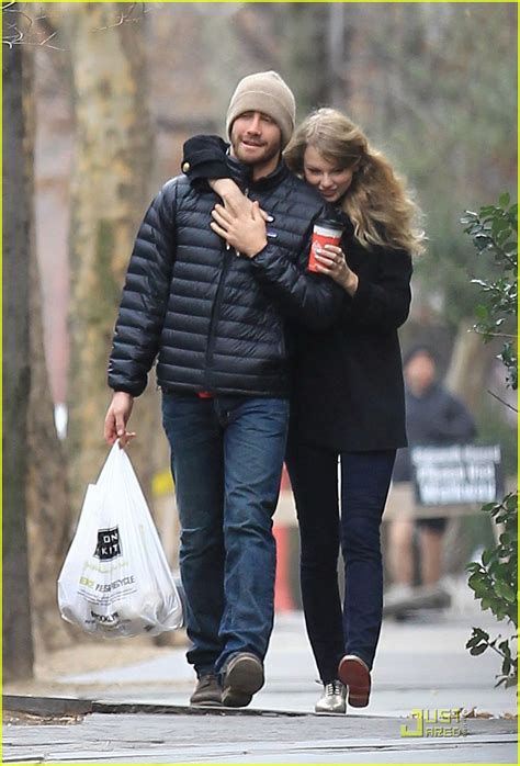 Jake Gyllenhaal And Taylor Swift More Thanksgiving Pics Photo 2502029