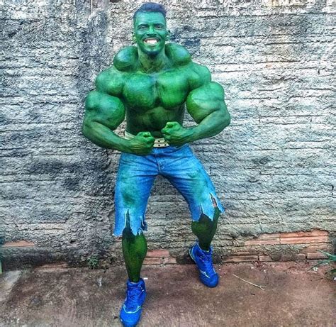 İranlı Hulk Sajad Gharibi Brezilyalı Hulk Romario Dos Santos Alves Ile Mma Organizasyonunda