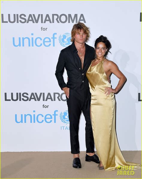 Heidi klum wowed in a sparkling gown from elie saab's aw20 couture collection to attend the luisaviaroma for unicef event in capri, italy, and. Heidi Klum & Tom Kaulitz Couple Up at Unicef Summer Gala ...