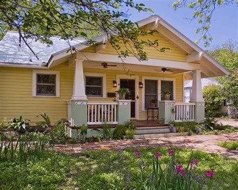 It's sometimes called the california bungalow, but that's bologna, said richard guy wilson, who holds a chair in architectural history at the university of virginia. California Bungalow Exterior Design, love the bright color! | Bungalow style house, Bungalow ...