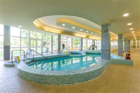 Hunguest hotel platánus can be found on konyves kalman körút 44, 4.0 km from budapest centre. Hajdúszoboszló - Hunguest Hotel Apollo - Wellness