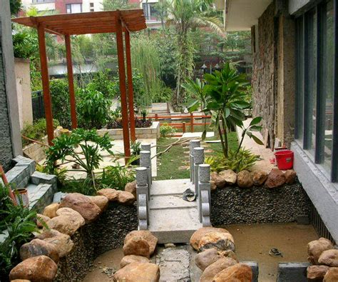 But this time around they sought help from a professional and got the garden right. Beautiful home gardens designs ideas. | New home designs