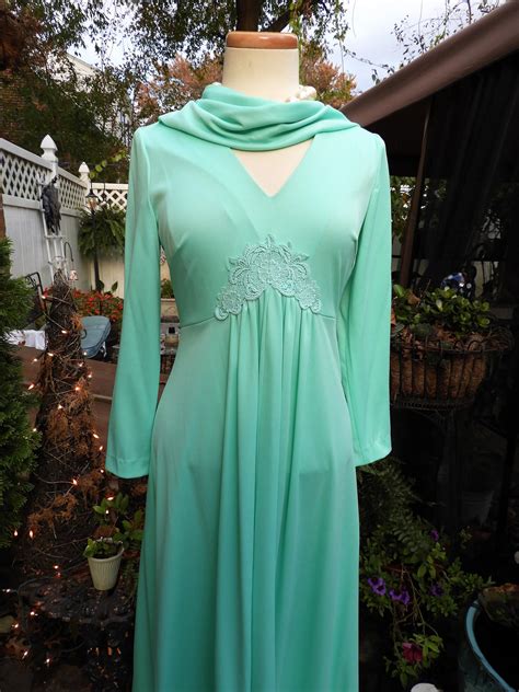 pin on green formal dresses