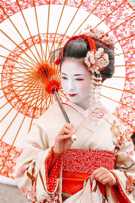 9 very best cities in japan to visit geisha face japanese geisha geisha