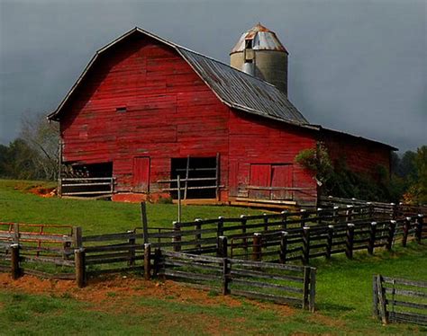 Outstanding 60+ Fantastic Red Barn Building Ideas For Inspire You http