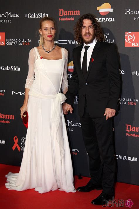 Carles Puyol Y Vanesa Lorenzo En La Gala Contra El Sida 2015 De
