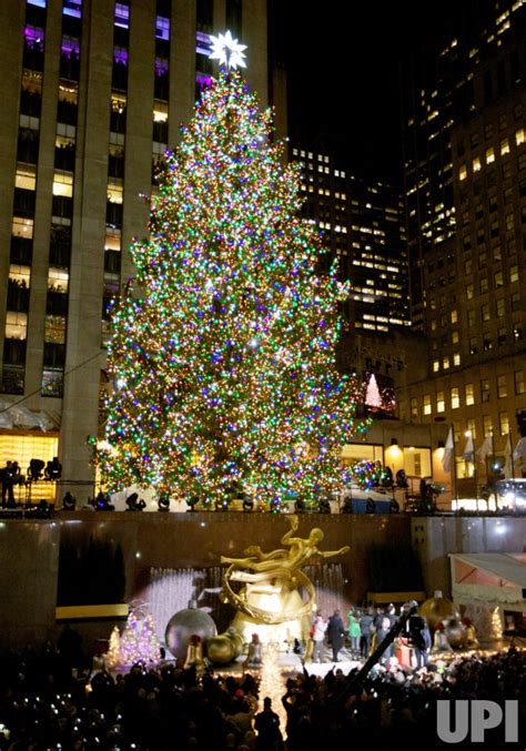 Photo The Rockefeller Center Christmas Tree Lighting Ceremony Takes
