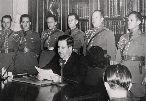 It was tuesday, under the sign of taurus (see birth chart on may 5, 1942). Memoria Política de México