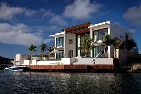 Caribbean Contemporary House