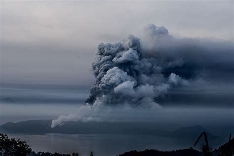 Major Taal Eruption Still Possible As Volcanic Quakes Persist Cracks