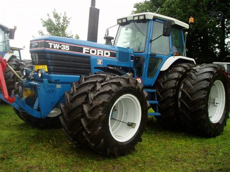 Foto Ford Tw 35 660161