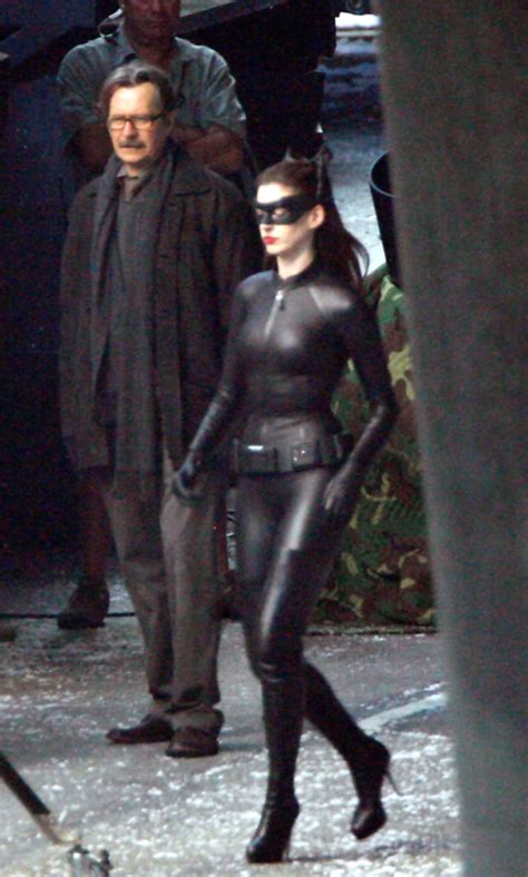 Fascinated By The Entire Appearance Of Catwoman Anne Hathaway America S Sexiest Cat Anne