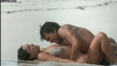 Kelly Brook Beach Sex Picsegg
