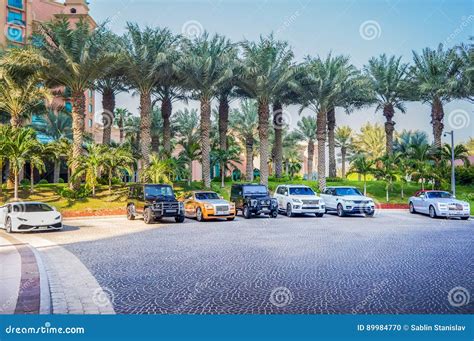 Dubai Summer 2016 Parking Luxury Cars In Front Of The Hotel Atlantis