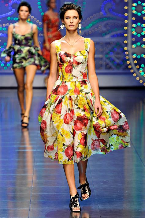 Dolce & gabbana offers clothing under two brands: Dasha's fashion: Dolce & Gabbana spring-summer 2012