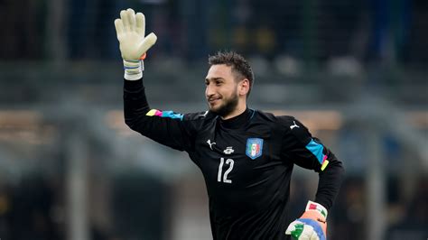 Donnarumma png cliparts, all these png images has no background, free & unlimited downloads. Only Two Serie A Players Earn More Than Gianluigi ...