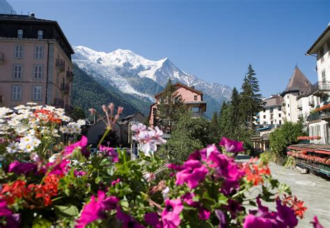Chamonix Summer Holidays Lakes And Mountains Peak Retreats