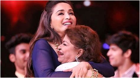 On Guru Purnima Madhuri Dixit Pays Tribute To Saroj Khan She Made Everything Look Like Poetry