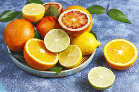 Różne świeże Owoce Cytrusowe, Cytryna, Pomarańcza, Limonka, Krwista ...