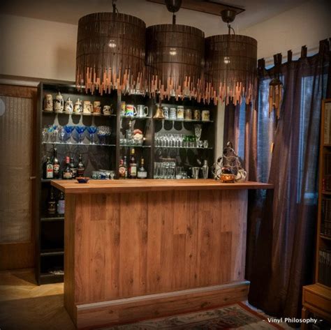Another old piece of furniture can be transformed into a bar for your home with this project from these two hands. DIY Home Bar built from BILLY bookcases - IKEA Hackers