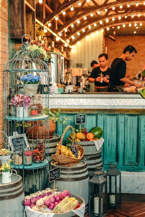 Buy a crown from your local garden center. JKTDelicacy.com: The Garden - Beautiful Garden Theme Cafe ...
