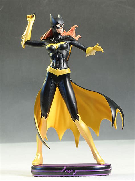 Review And Photos Of Dc Cover Girls New 52 Batgirl Statue By Dc