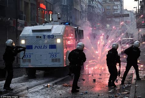 Violent Clashes In Turkey After Thousands Attend Berkin Elvan S Funeral