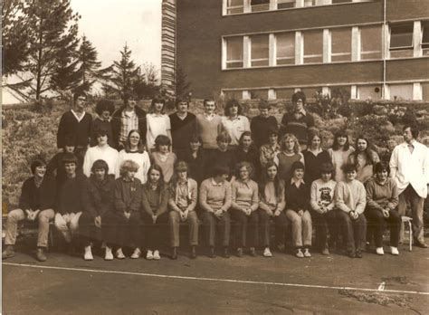 Photo de classe Terminale B2 de 1982, Lycée Albert Châtelet - Copains d