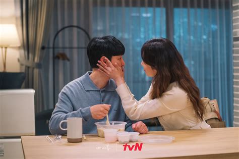 Tvn Drama On Twitter 🌸8화 스페셜 스틸🌸 8화는 맴찢 옷찢 🙄 그리고 가영의 선물에 당황한 도다는