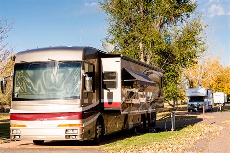 Best Rv To Live In Year Round Full Time Living Choice