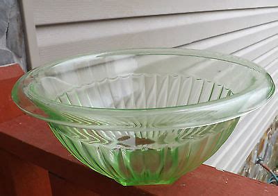 Vintage Huge Hazel Atlas Vaseline Green Depression Glass Nesting Mixing